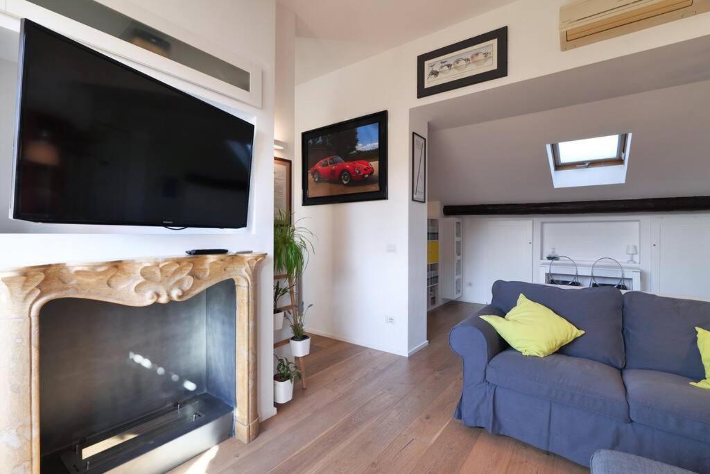 Primopiano - Battaglia B Apartamento Milán Exterior foto